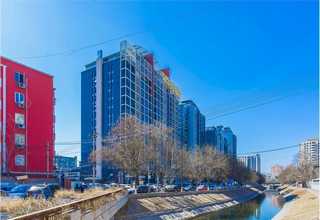 深圳商场异形显示屏大概多少钱